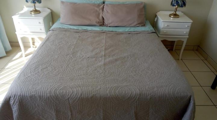 Aston Bay Holiday Home