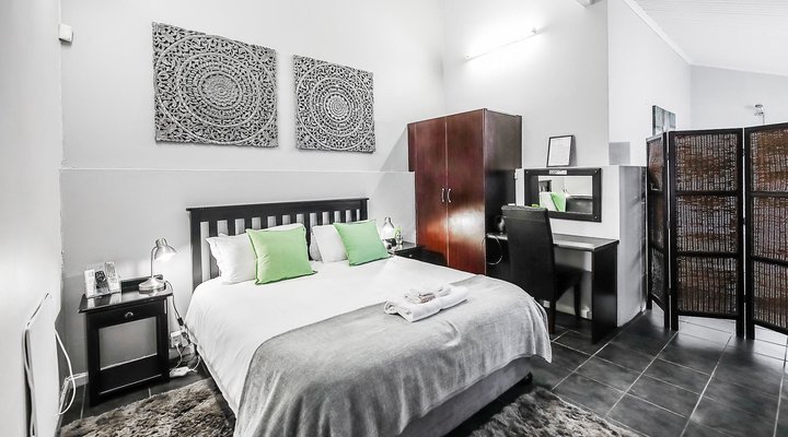 34 On Bonza Guest House