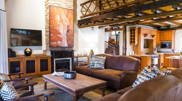 Anew Hotel Hluhluwe & Safaris