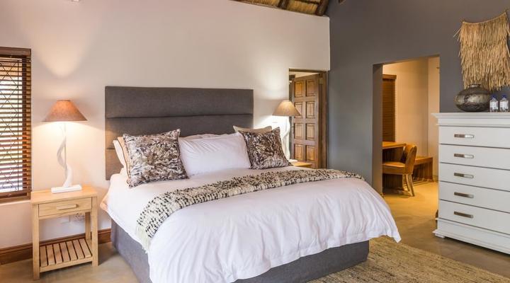Anew Hotel Hluhluwe & Safaris