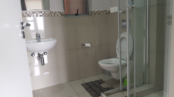 Cyro Apartments