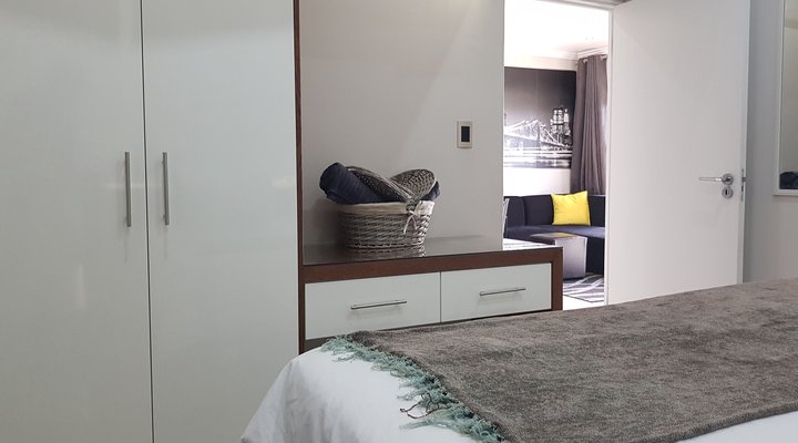 Cyro Apartments