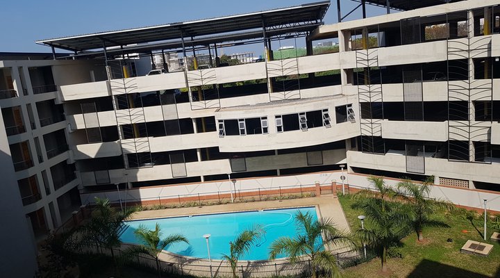Cyro Apartments