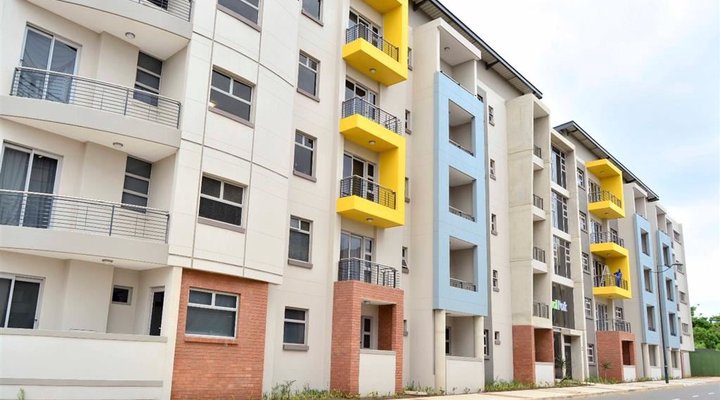 Cyro Apartments