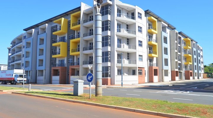 Cyro Apartments