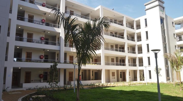 Cyro Apartments
