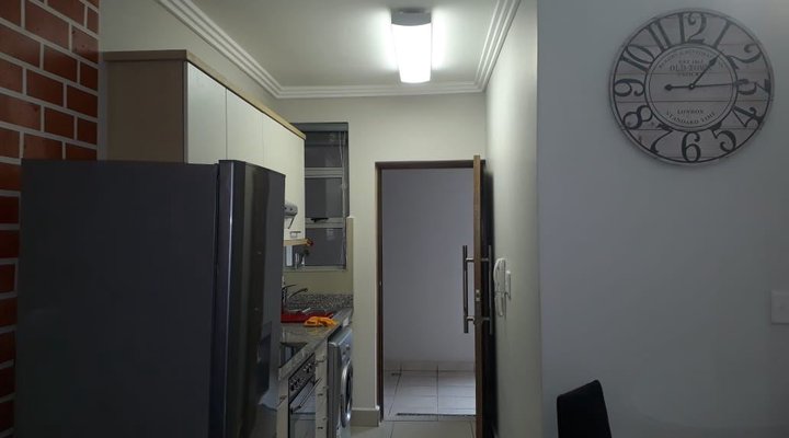 Cyro Apartments