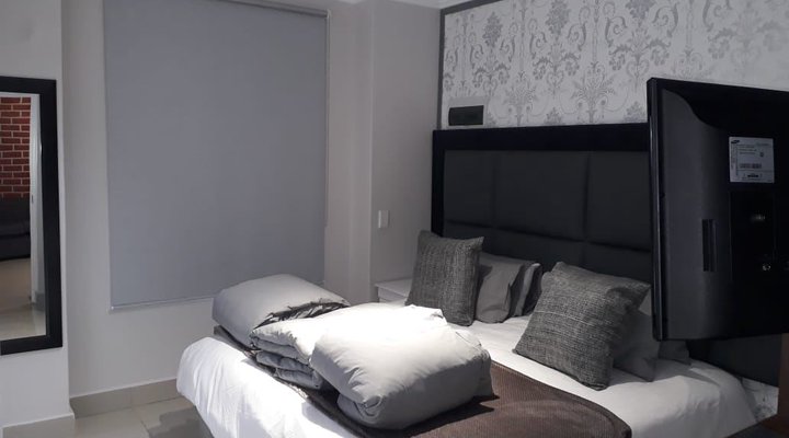 Cyro Apartments
