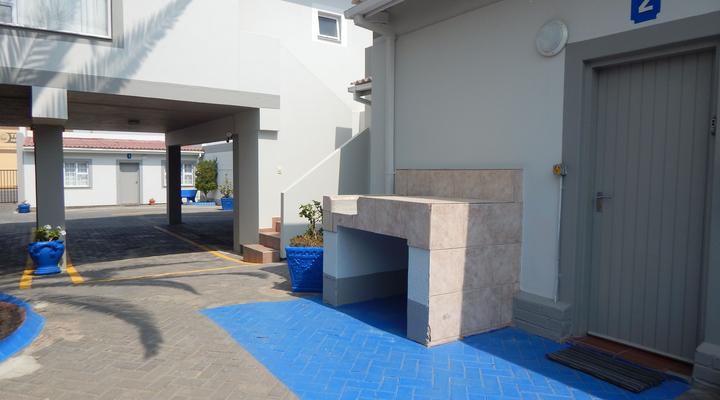 Strauss Holiday Accommodation and B&B