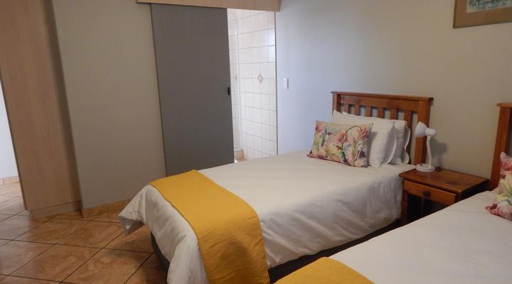 Strauss Holiday Accommodation and B&B