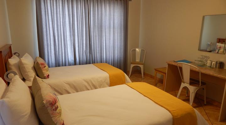 Strauss Holiday Accommodation and B&B