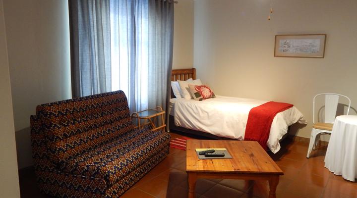 Strauss Holiday Accommodation and B&B