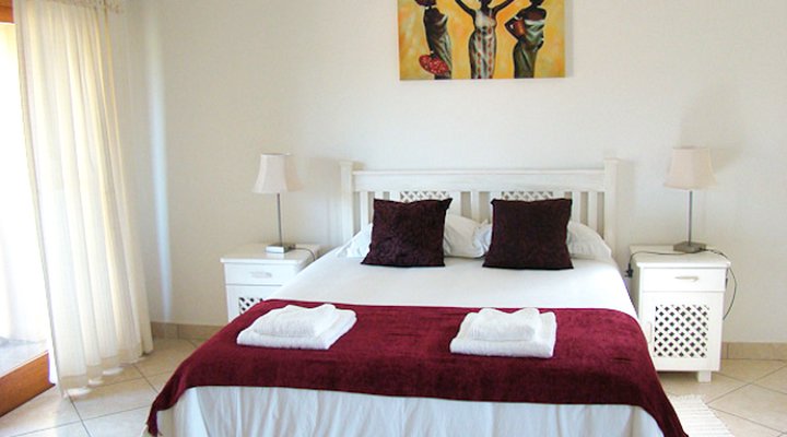 Kidd's Beach Holiday Home