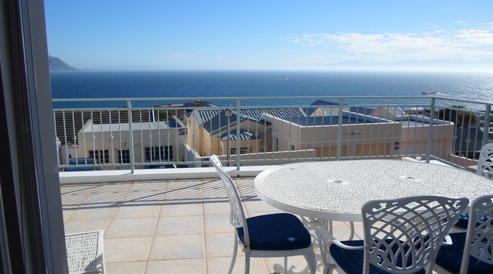 Lighthouse Apartments