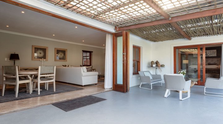 Fijndraai Exec Two-Bed Villa 4