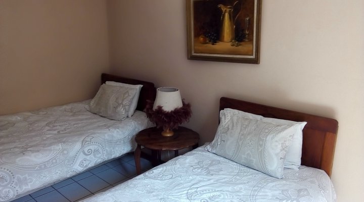 Nannies Garden Cottages, Restaurant and Tea Garden