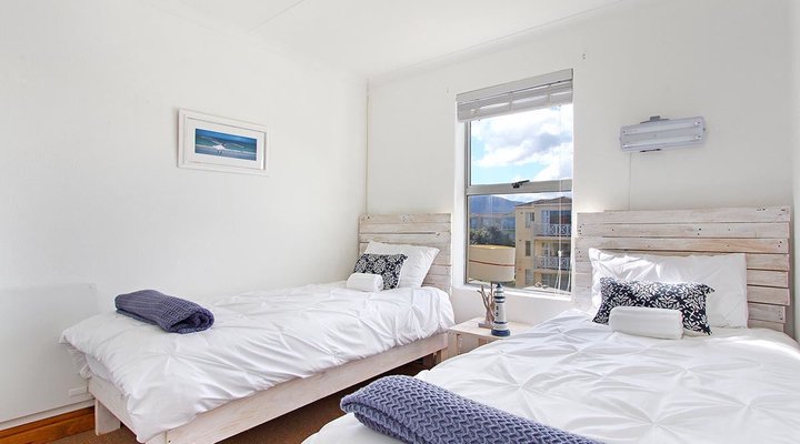 106 Hermanus Beach Club 