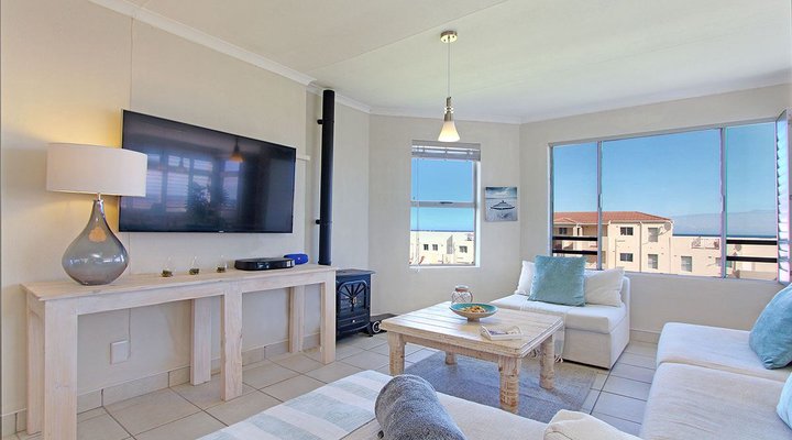 106 Hermanus Beach Club 