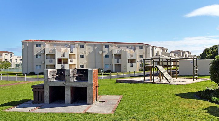 106 Hermanus Beach Club 