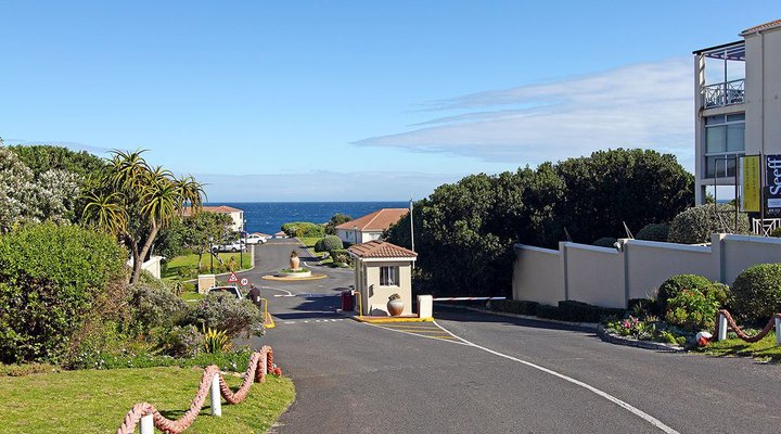 106 Hermanus Beach Club 