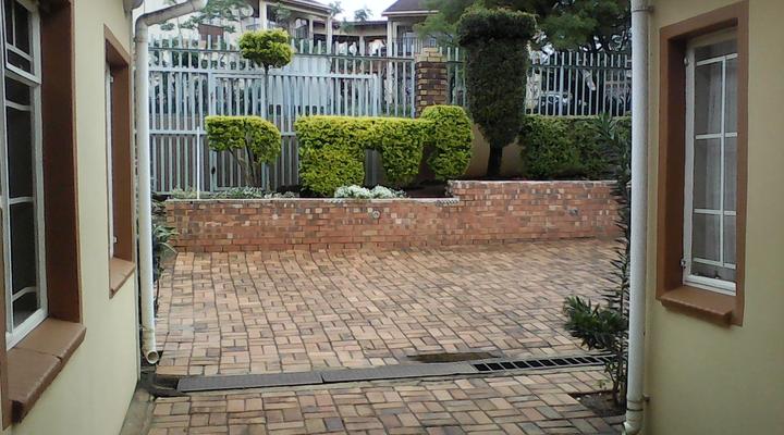 Vuya Nathi Bed and Breakfast