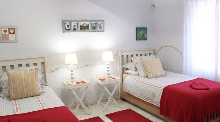 Kenton Beach Cottages