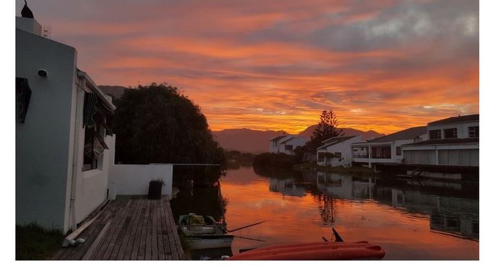 Marina Waterside Holiday Home