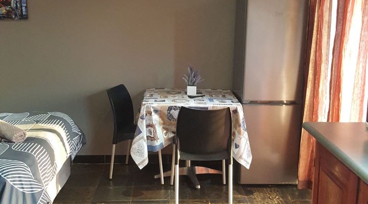 Garden Studio with Pool