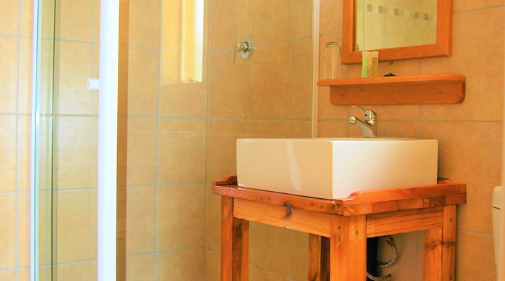 Beau Valley Backpackers