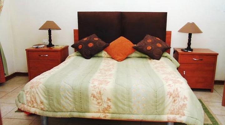 Ikanyeng Guest House - Mafikeng