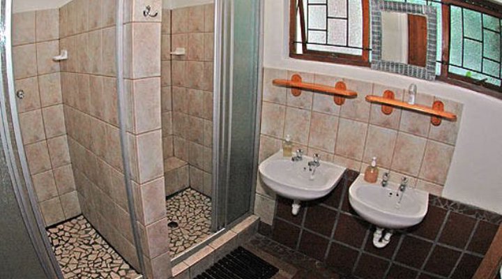 Backpackers Paradise