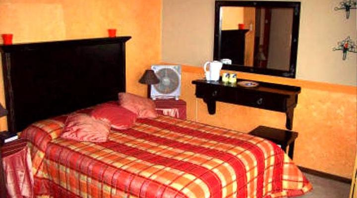 De Plaas Guest House