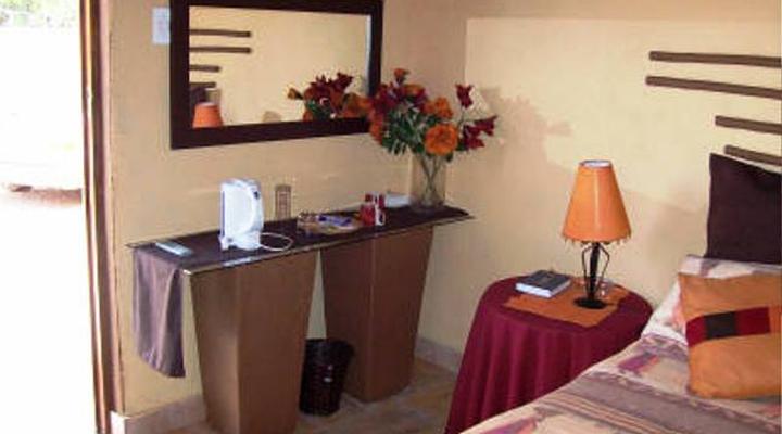 De Plaas Guest House