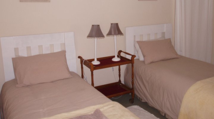 Mooimeisies Guest House