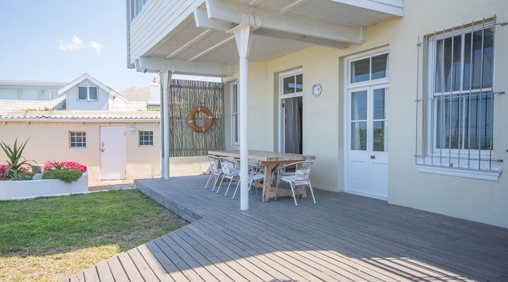 Fintimara Bay House