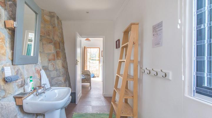 Modern Beach Apartment