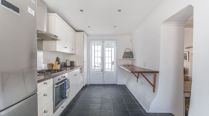 Charming Rosmead Cottage