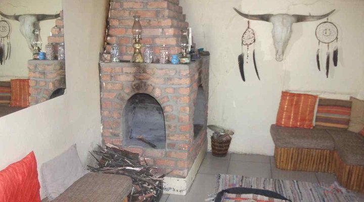 The Falls Backpackers & Adventures