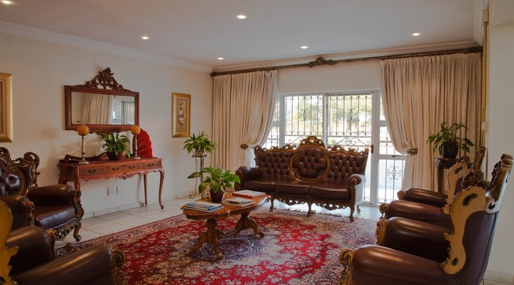 Glen Gory Manor Guest House