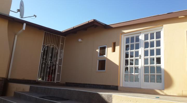 Desert Breeze Guest House