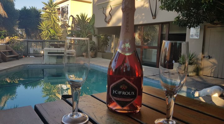 Fawlty Towers Afari Lodge 