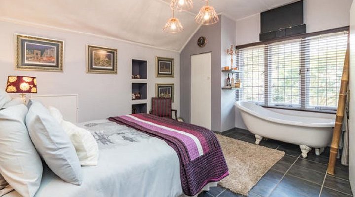 Hillside Guesthouse