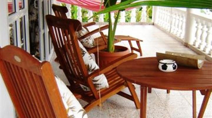 Beau Bamboo Guest House