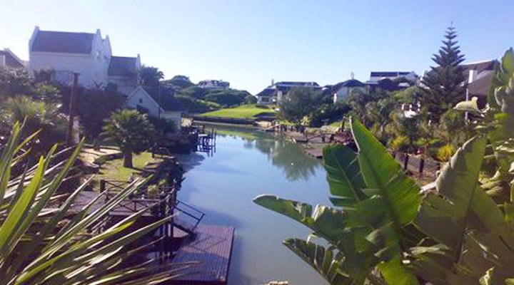 Oasis Lodge