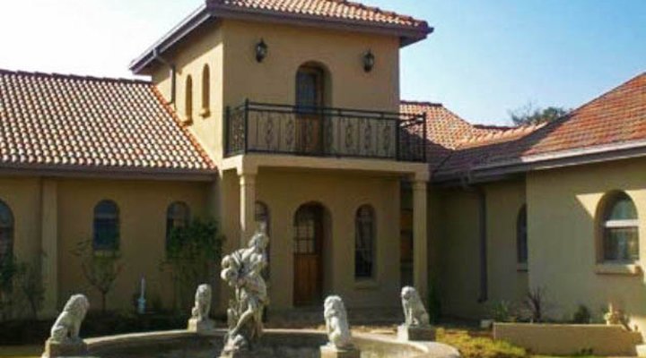 Ikanyeng Guest House - Vryburg