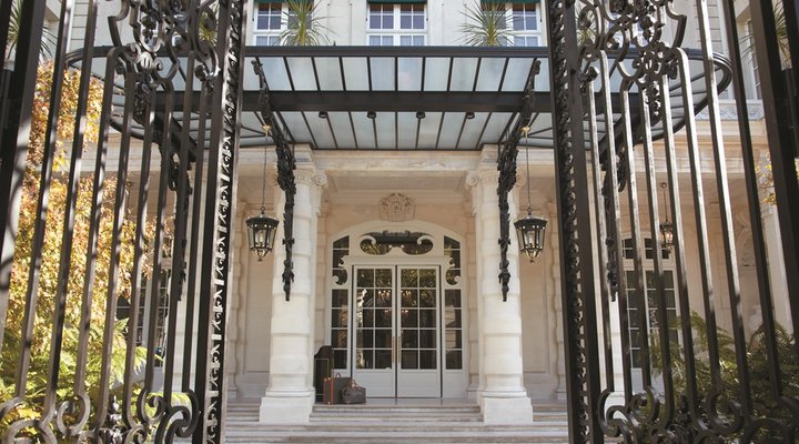 Shangri La Hotel Paris