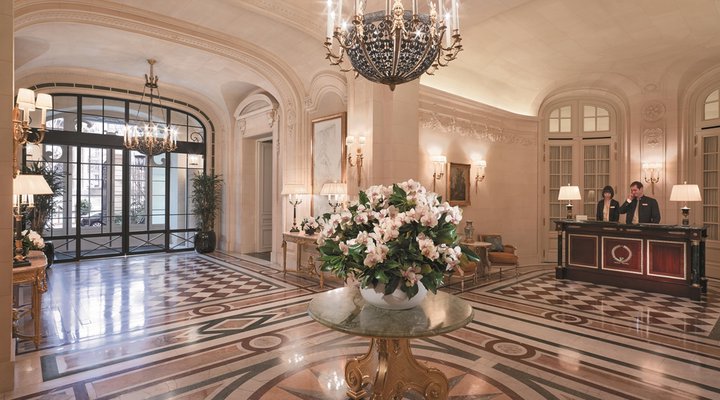 Shangri La Hotel Paris