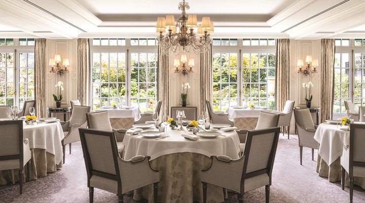 Shangri La Hotel Paris