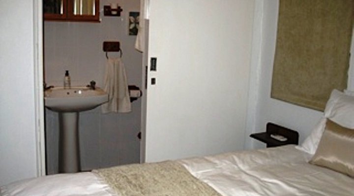 Chelsea Cottage