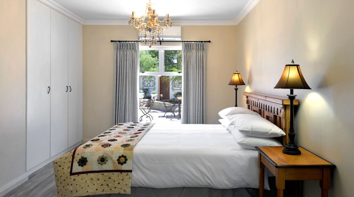 Petit and Grande Plaisir